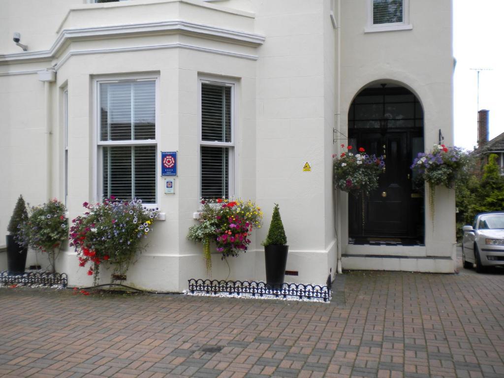 Burlington House Hotel Cheltenham Exterior foto